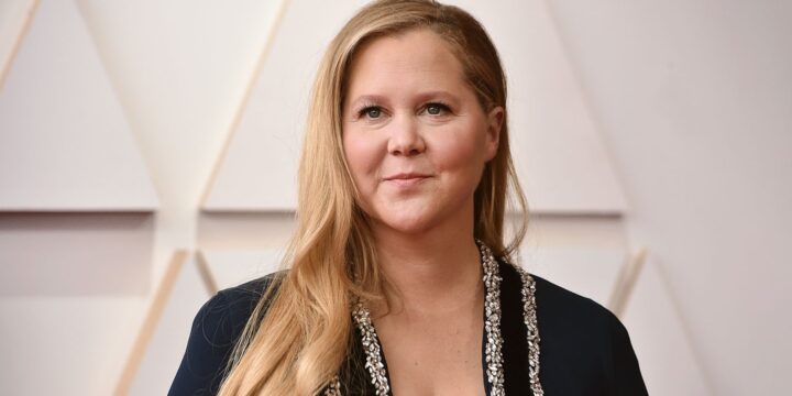 Amy Schumer Says She Has Trichotillomania. Here’s What You Need to Know About This Hairpulling Disorder