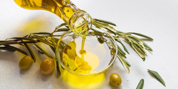 Olive Oil Linked to Lower Risk of Death Due to Heart Disease, Cancer, and Alzheimer’s Disease